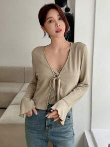 DAZY Chất rắn Mặt trước xoắn Cami ngọn & Tie Trước Áo khoác - Màu Khaki - Xem 6