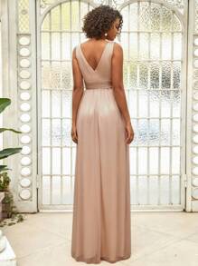 Elegant Sleveeless Zip Back Ruched Bridesmaid Dresses