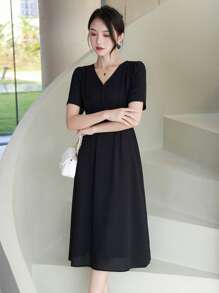 Solid V Neck Puff Sleeve Dress - Black - View 1