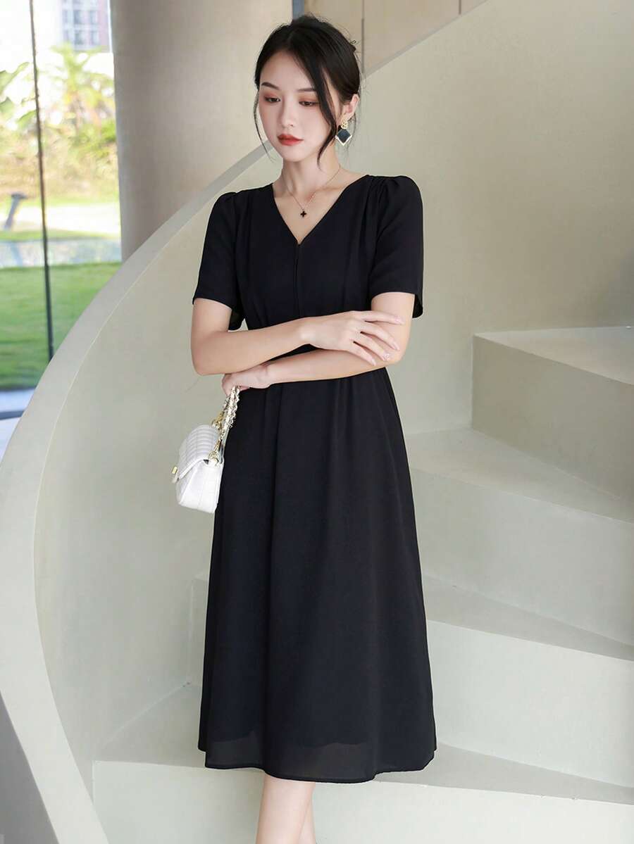 Solid V Neck Puff Sleeve Dress - Black - View 1