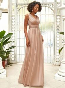Elegant Sleveeless Zip Back Ruched Bridesmaid Dresses