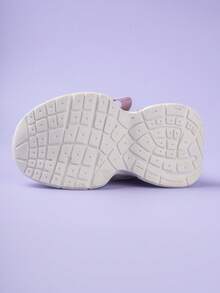 Calzado deportivo para niños, los números en la superficie superior del zapato están impresos como 28 para la talla 26-31 y 33 para la talla 32-37. - Rosa - Ver 6