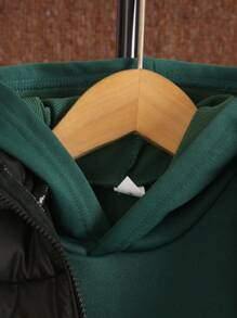 SHEIN 小男孩前拉鍊背心夾克和字母貼片連帽衫和運動衫 - 綠色 - 查看 5