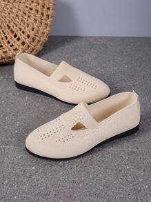Plus Size Women's Beige Hollow-Out Comfortable Flat Shoes, Spring/Summer - Beige - View 4