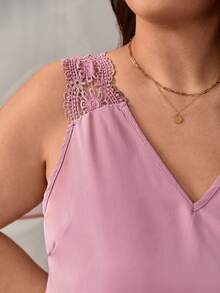 SHEIN Frenchy 大碼蕾絲拼接吊帶洋裝 - 藕粉色 - 查看 5