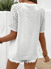 SHEIN Frenchy Blusa con bordado con ojal de manga raglán - Blanco - Ver 2