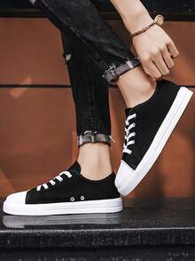 Men's Daily Fashionable Casual Bata Sneakers, Lightweight, Breathable, Durable, Sports And Leisure Shoes - Black and White - View 2