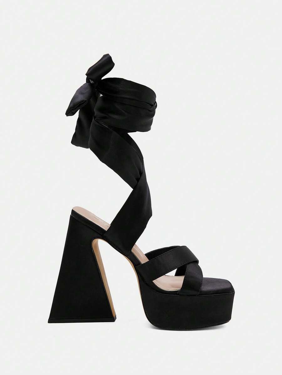 CUCCOO SZL 厚底不对称鞋跟带时尚黑色凉鞋 - 黑色 - 查看 1