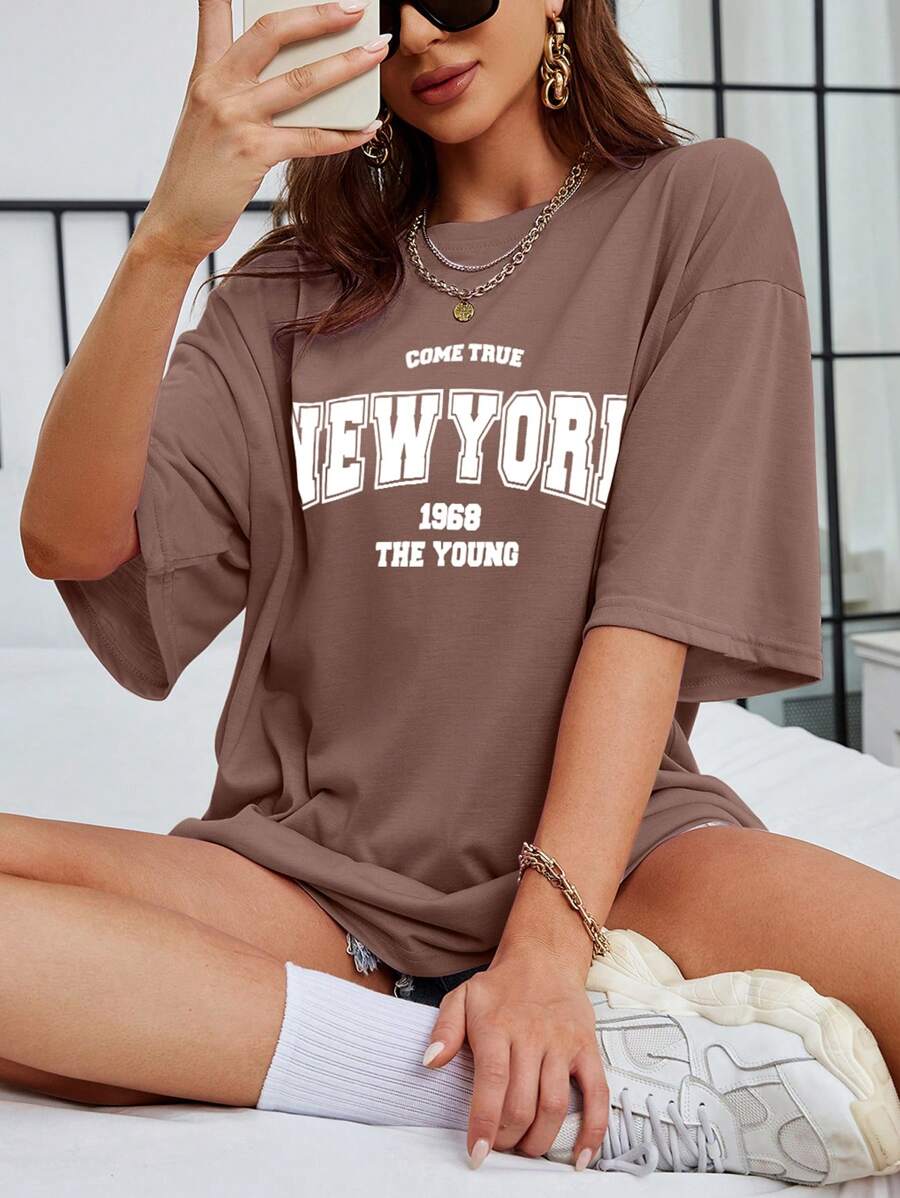 INAWLY 字母图案落肩 T 恤 图案 T 恤 女式上衣 - 駝色 - 查看 1