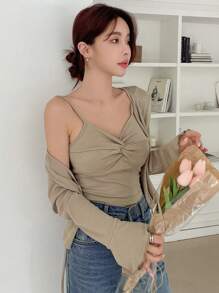 DAZY Chất rắn Mặt trước xoắn Cami ngọn & Tie Trước Áo khoác - Màu Khaki - Xem 4