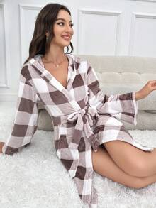 Bata con estampado de cuadros con capucha con cinturón de franela - Multicolor - Ver 6