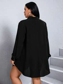 SHEIN Essnce Talla grande Vestido camisero unicolor con botón delantero - Negro - Ver 2