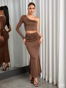 Allurite 單肩短款上衣&褶邊魚尾短裙