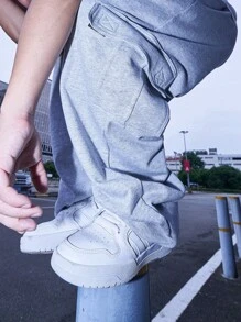 Claim Dot 宽松版型男士运动裤，侧面带翻盖口袋，直筒长款抽绳工装裤，纯色浅灰色，外出时尚，男友礼物 - 灰色 - 查看 5