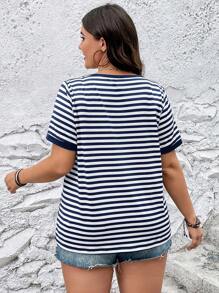SHEIN LUNE Plus Striped Notched Neckline Contrast Binding Tee, Summer