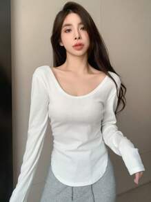 DAZY Letter Graphic Scoop Neck Tee - White - View 4