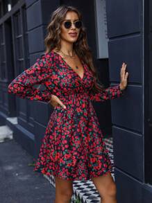 Allover Floral Print Puff Sleeve Overlap Collar Dress - Red - View 4