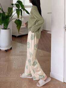 DAZY Cartoon Grafik, Drop Shoulder T-Shirt mit & Hose Lounge Set mit - Grün - Übersicht 2