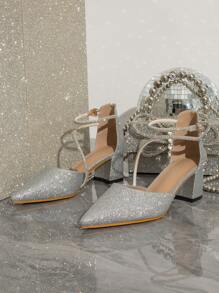 Giày cao gót mũi nhọn đính đá, thiết kế thanh lịch và duyên dáng, phù hợp cho tiệc tùng, liên hoan và sử dụng hàng ngày. Giày bít mũi khoét lỗ thời trang và đa năng dành cho nữ, sang trọng, thích hợp cho các bữa tiệc. - Bạc - Xem 5