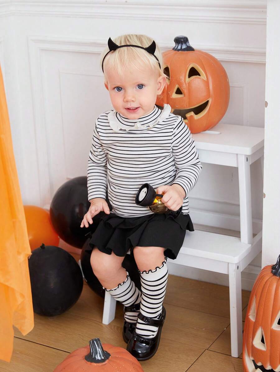 SHEIN 女嬰條紋印花荷葉邊T恤 - 黑與白 - 查看 1