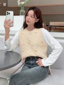 DAZY 1入組花卉刺繡麻花編織毛衣背心 - 杏色 - 查看 4