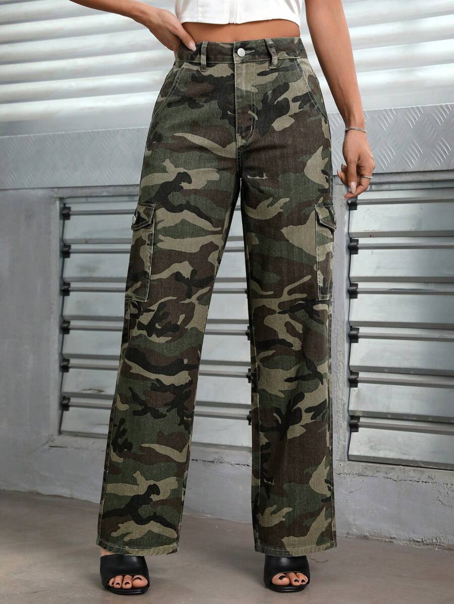 SHEIN PETITE Camo Print Flap Pocket Cargo Jeans - Multicolor - View 1