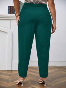 SHEIN Frenchy 大碼素色斜口袋腰帶西裝褲 - 墨綠色 - 查看 2