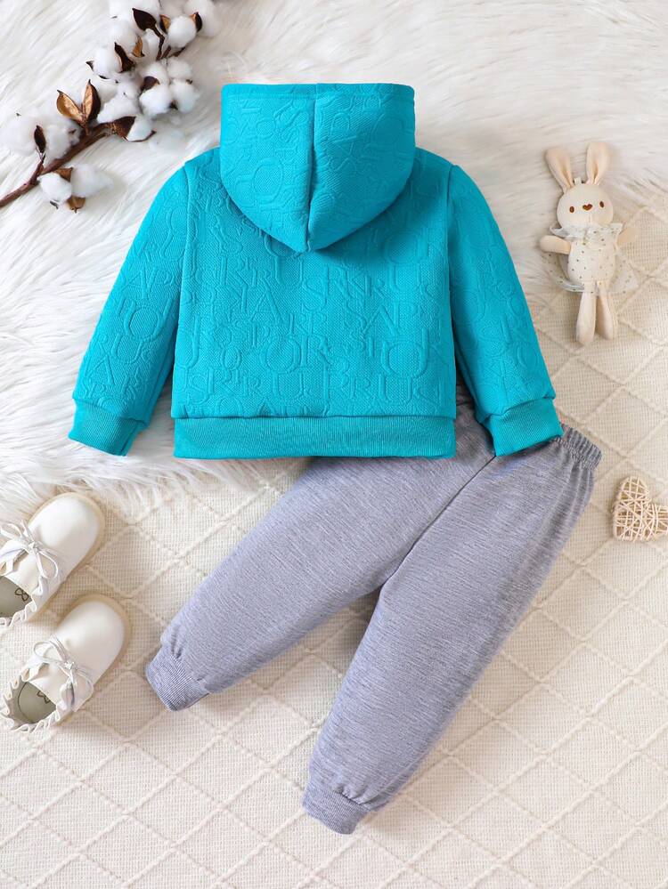 Baby Girl Letter Patched Kangaroo Pocket Hoodie & Sweatpants