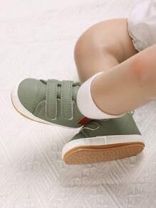 嬰兒針腳細節板鞋