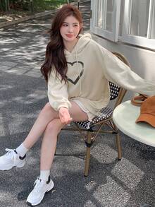 DAZY 愛心圖案落肩袖抽繩連帽衫 - 杏色 - 查看 4