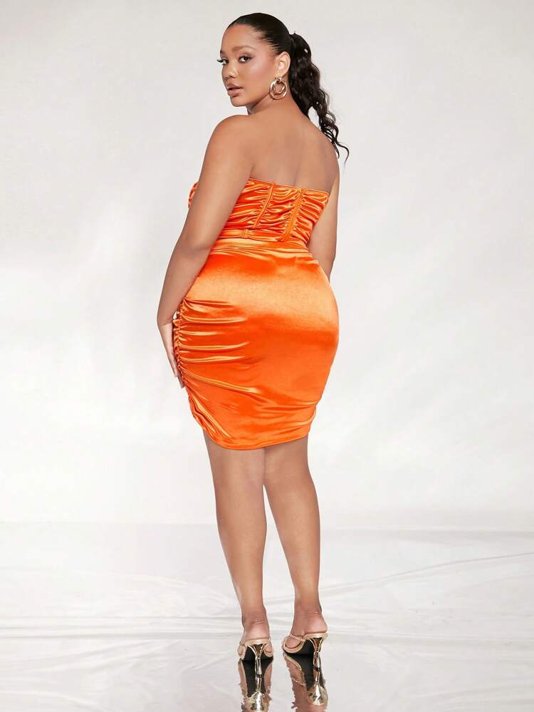 Plus Ruched Tube Top & Bodycon Skirt