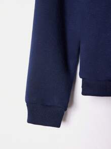 RueChic Cậu bé Tween Đồ họa Chữ cái Áo chui đầu và quần thể thao - Màu xanh hải quân - Xem 5