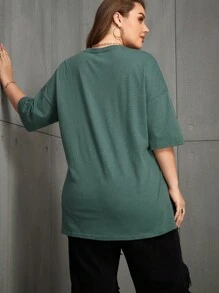 SHEIN EZwear Plus Cartoon Print Drop Shoulder Tee - Dark Green - View 2