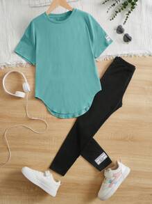 SHEIN Garota pré-adolescente Detalhe da Letra Remendada Bainha Curvada Camiseta & Perneiras