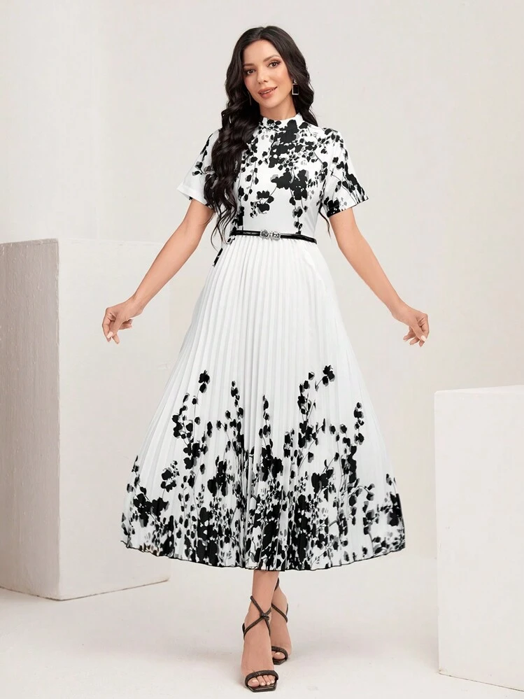 Mulvari Floral Print Pleated Dress - Black and White - View 1