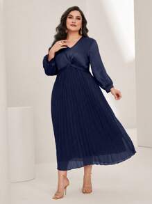 Modelyn Plus Twist Front Pleated Hem Dress - Navy Blue - View 5