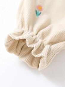 Young Girl Floral Embroidery Ruffle Hem Pants - Apricot - View 5