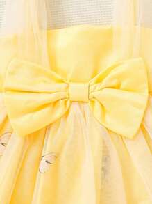 SHEIN 女嬰蝴蝶圖案肩部蝴蝶結網紗覆蓋吊帶洋裝 - 黃色 - 查看 3