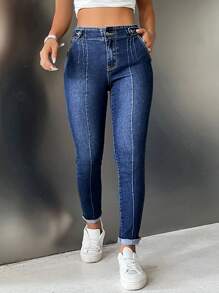 SHEIN EZwear Jeans ajustados con lavado