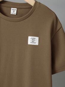 SHEIN 男大童字母補丁細節T恤和運動褲 - 摩卡棕 - 查看 3