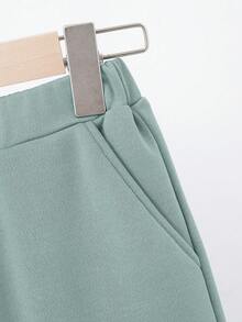 SHEIN Bộ 3 món Áo nỉ cổ tròn cơ bản thường ngày cho bé trai + Quần dài cơ bản + Túi đeo chéo có khóa kéo, Chất liệu nỉ dày dặn - Màu xanh Bạc hà - Xem 8