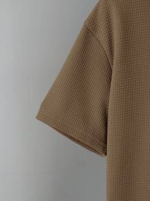 SHEIN 男大童字母補丁細節T恤和運動褲 - 摩卡棕 - 查看 7