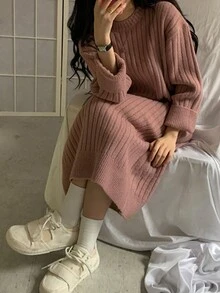 Vestido de punto unicolor de hombros caídos tejido de canalé