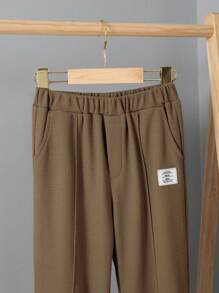 SHEIN 男大童字母補丁細節T恤和運動褲 - 摩卡棕 - 查看 9