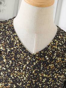 SHEIN Young Girl Ruffle Trim Bodysuit & Star Mesh Overlay Skirt