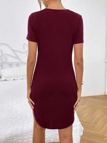 SHEIN Essnce 素色破洞T恤洋裝 - 酒紅色 - 查看 2