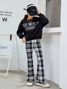 SHEIN Tween Girl Slogan Graphic Drop Shoulder Pullover & Plaid Flare Leg Pants - Black and White - View 6