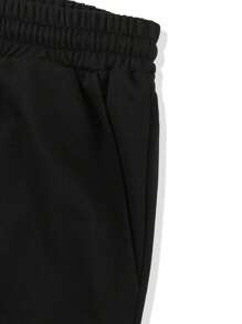 ROMWE MEN Goth Men Graphic Print Drawstring Waist Shorts, Football Style - Black - View 4