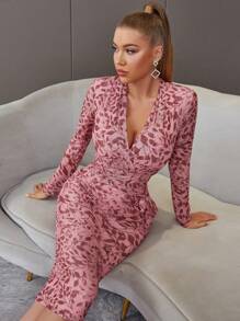 滿版印花交疊領緊身洋裝 - 粉色 - 查看 1