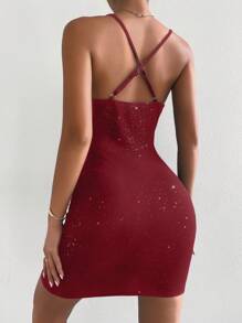 VaVaBold Vestido mini corto de mujer de color burdeos con escote cruzado en la espalda, con tirantes en forma de cruz y diseño ajustado - Burdeos - Ver 2